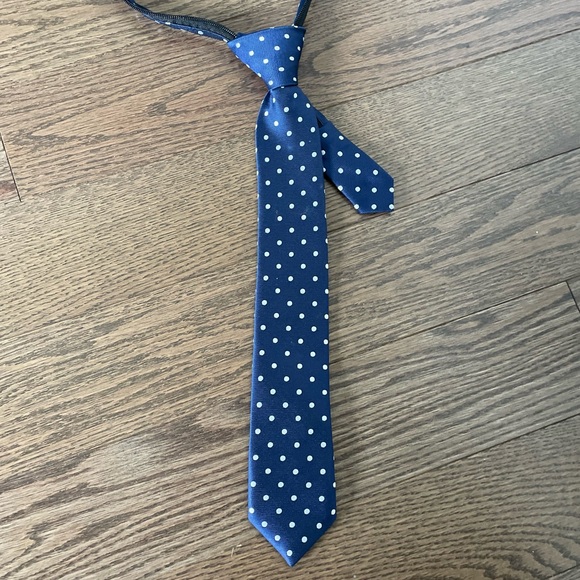 Boys Adjustable No-Tie Neck Tie - Hidden Zipper - Navy Blue & White Dot - Picture 3 of 6